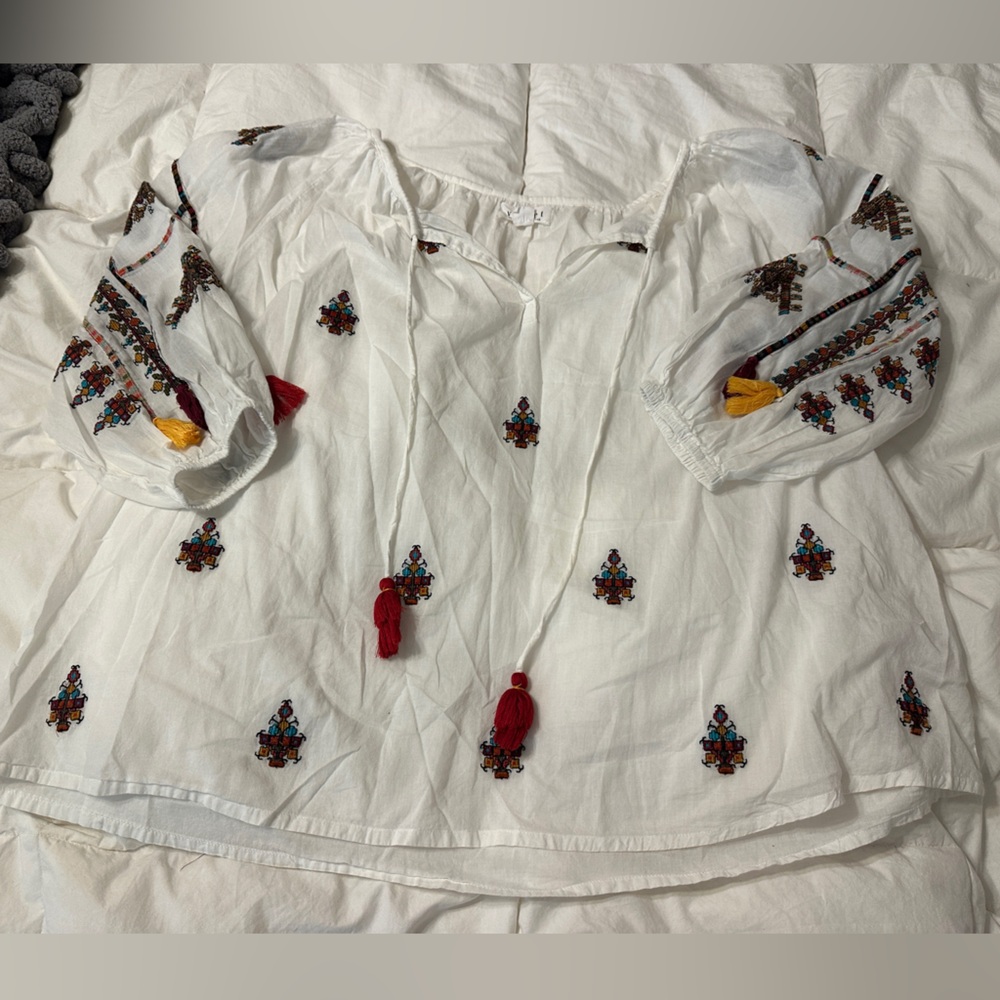 Velvet by Graham & Spencer Nyssa Embroidered Tassel Tie Top - NWOT - Size XL - Picture 5 of 13